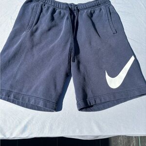 Nike Men's Navy Blue Club Fleece Shorts